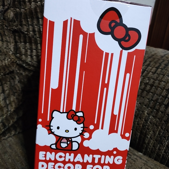 Sanrio Hello Kitty Waterfall LED Fountain Soothing Sounds Ambient Light - Picture 5 of 7